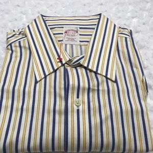 BROOKS BROTHERS Men's NON IRON STRIPED Long Sleeve